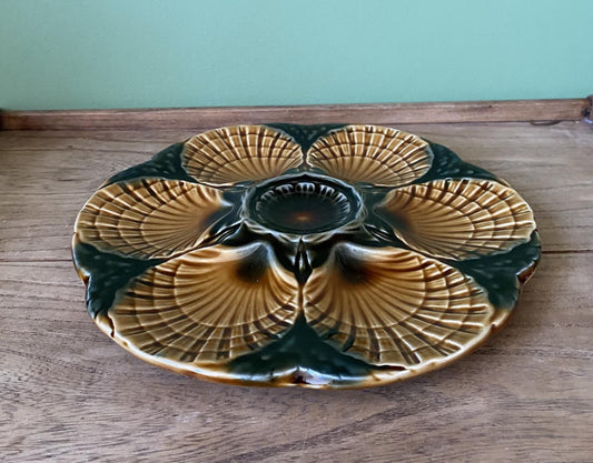 Sarreguemines Barbotine Yellow & Green Scalloped Oyster Plate