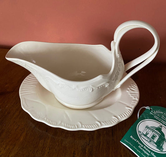 Classic Creamware Leedsware Gravy Boat | Harrogate