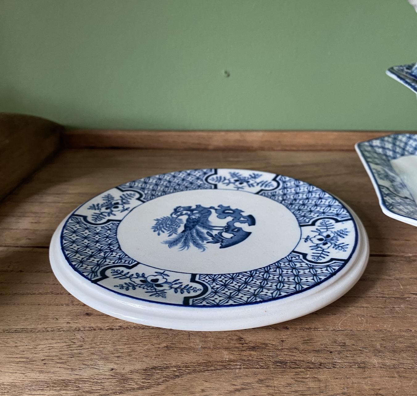 Wood and Sons Yuan Blue and White Ceramic Kettle Stand | Trivet