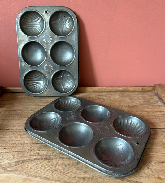 Pair of 6 Space Cake Trays