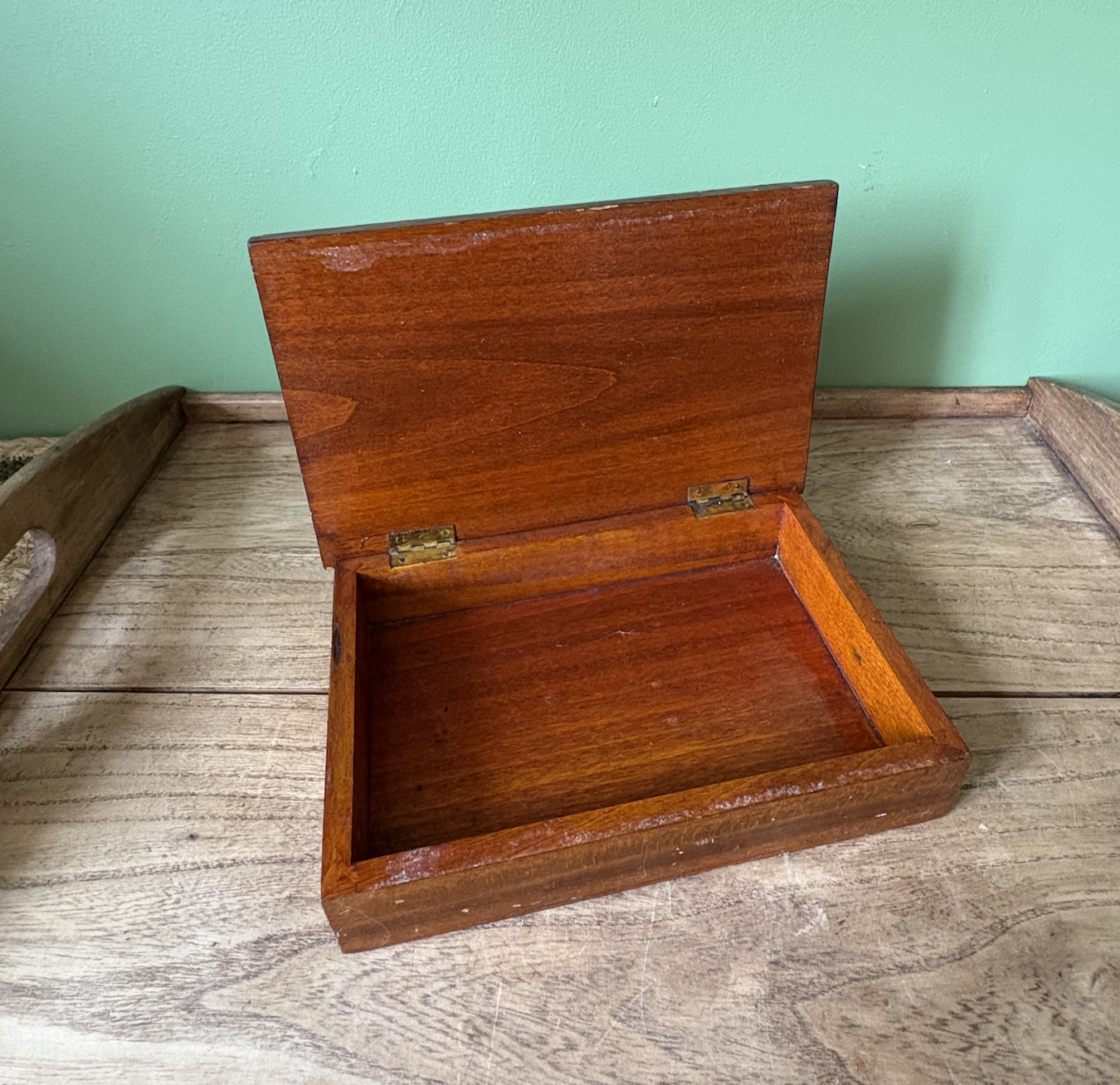 Decorative Wooden Storage Box Featuring Robins