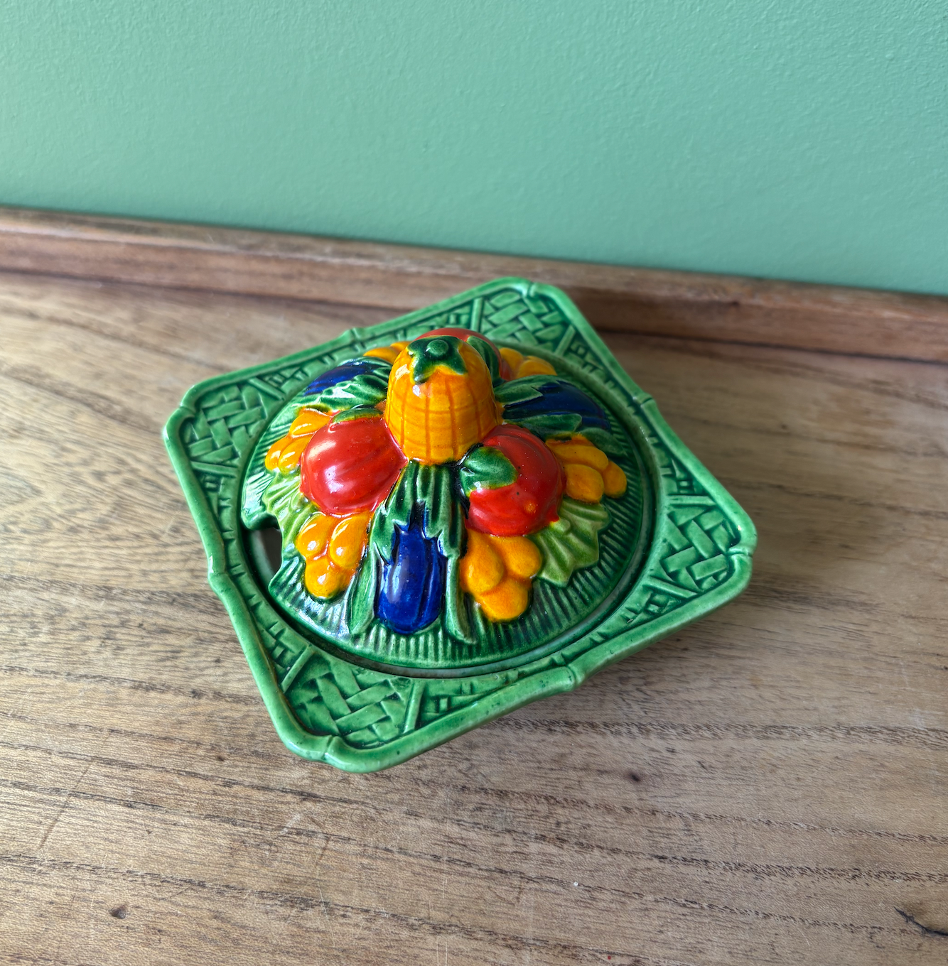 Marutomo Ware Vegetable Condiment Pot