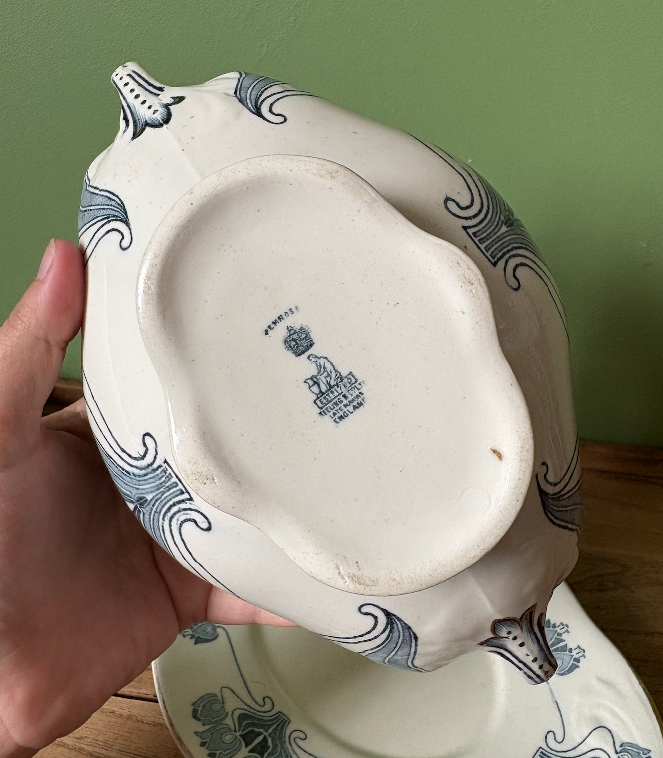 Late Victorian Keeling & Co Pemrose Pattern Serving Tureen