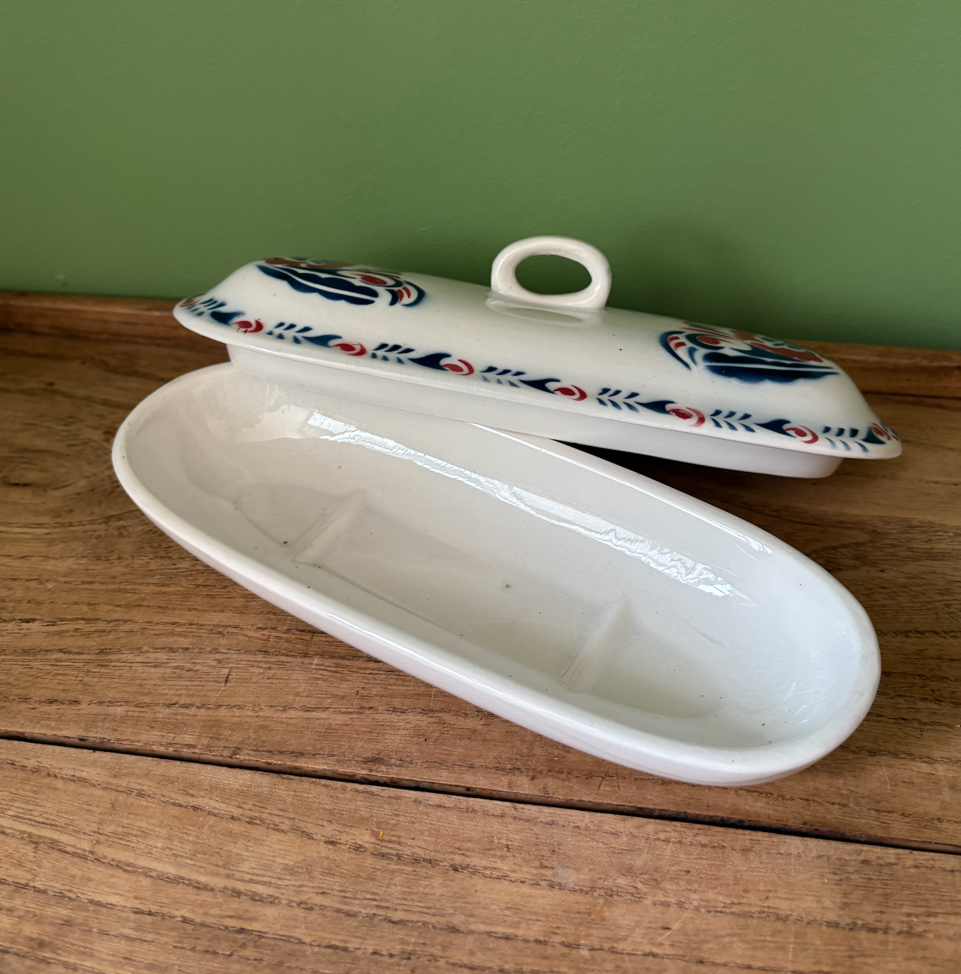 Nimy Belgian Bathroom Storage | Razor Box | Soap Dish