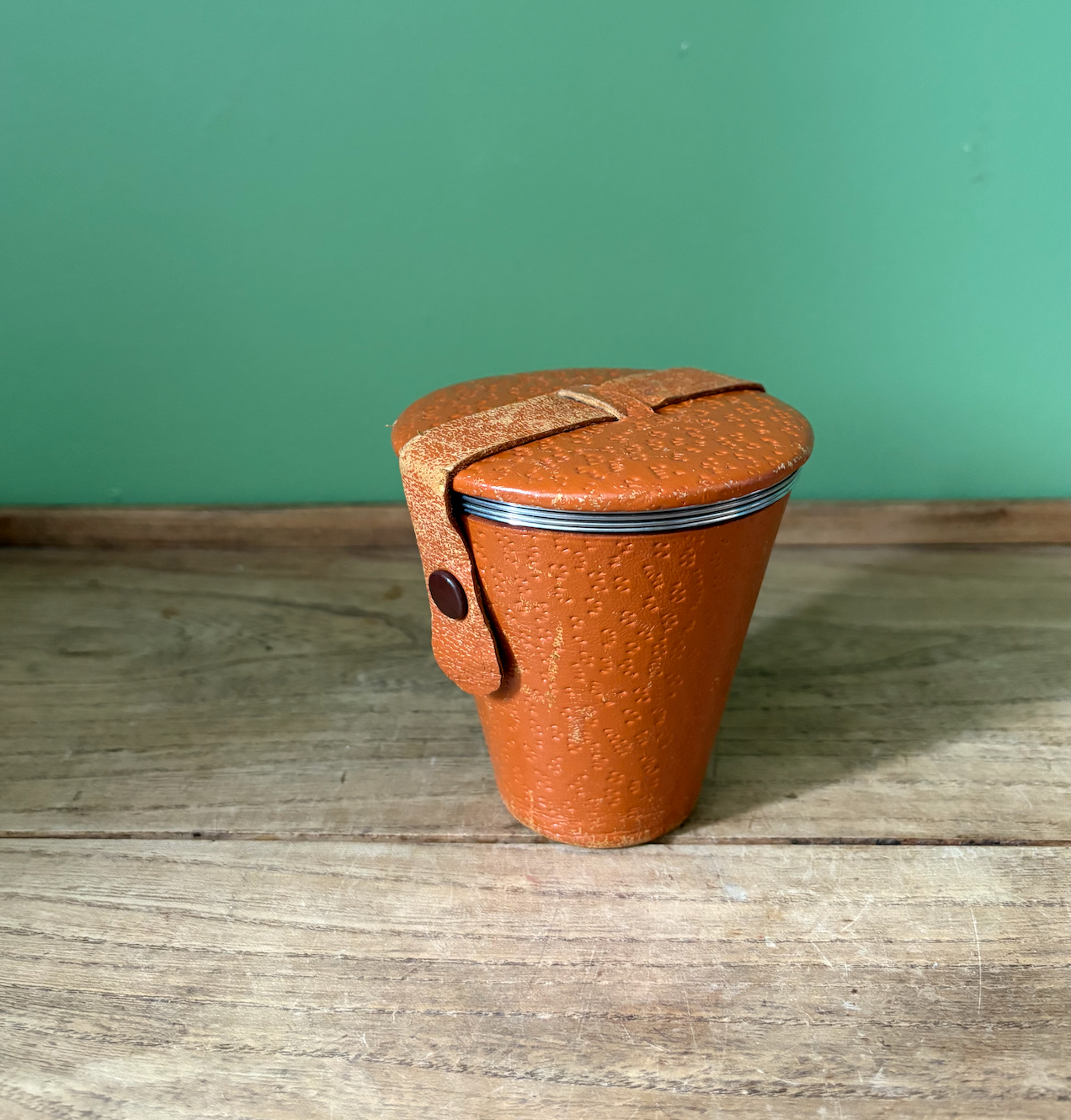 Rostfritt Stal Sweden 18/8 Stirrup Cups in Brown Leather Case