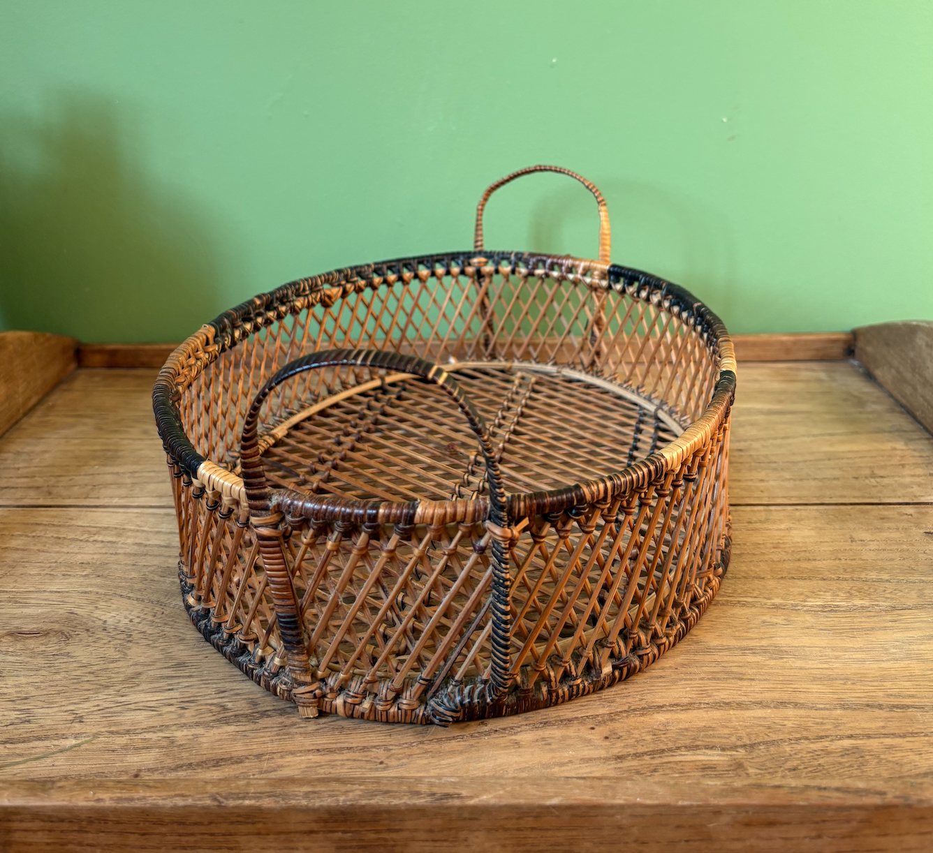 Finely Handwoven Thin Pencil Rattan Reed Ear Handle Round Basket Tray