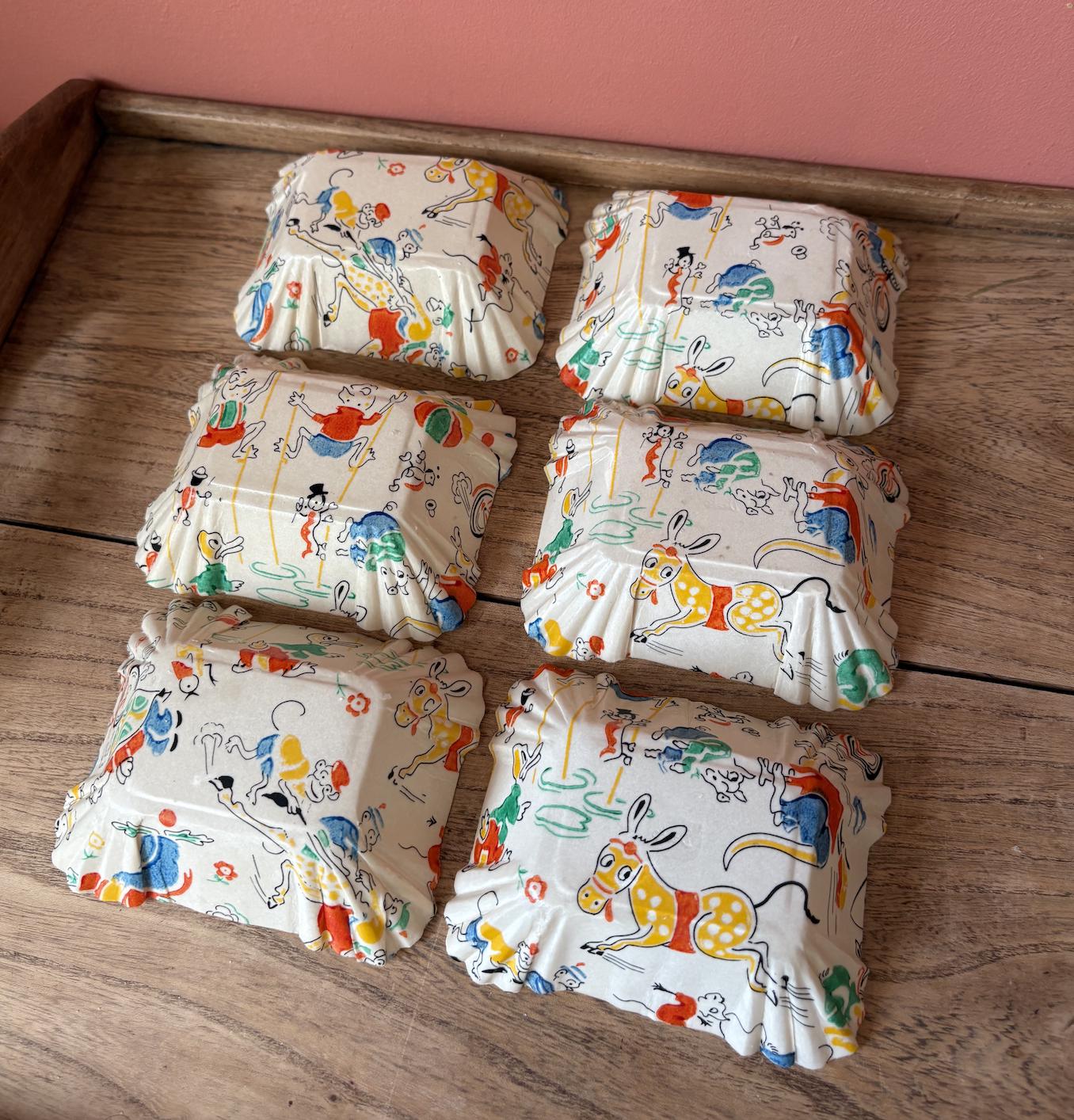 Set of 6 Patterned Wax Paper Baking Cases
