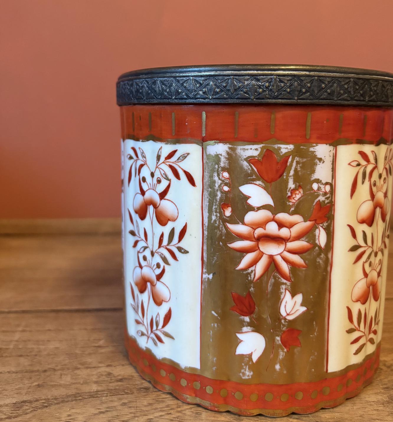 Rare Wedgwood Imari Style Biscuit Barrel with no Lid