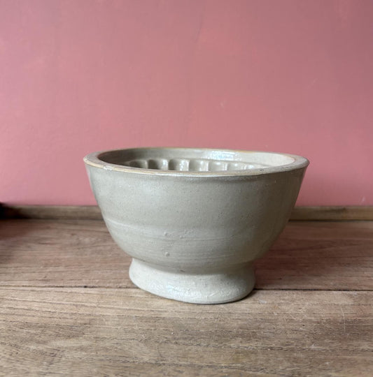 Victorian Biscuit Glaze Decorative Stoneware Jelly Mould