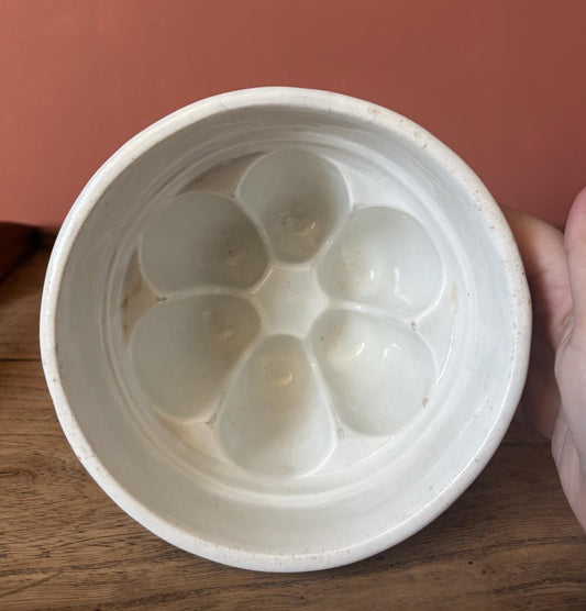 Large Round White Stoneware Jelly Mould