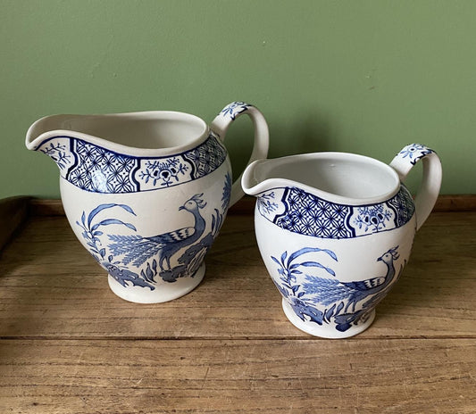 Wood & Sons Yuan Milk Pitchers | Jugs