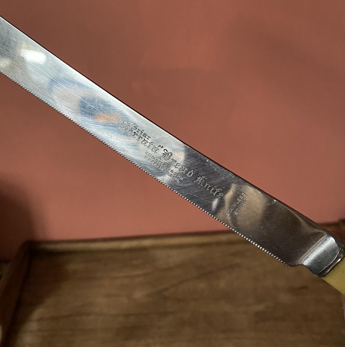Vintage Faux Bone Handle Briar Serrata Bread Knife - Serrated Blade Sheffield Stainless Steel