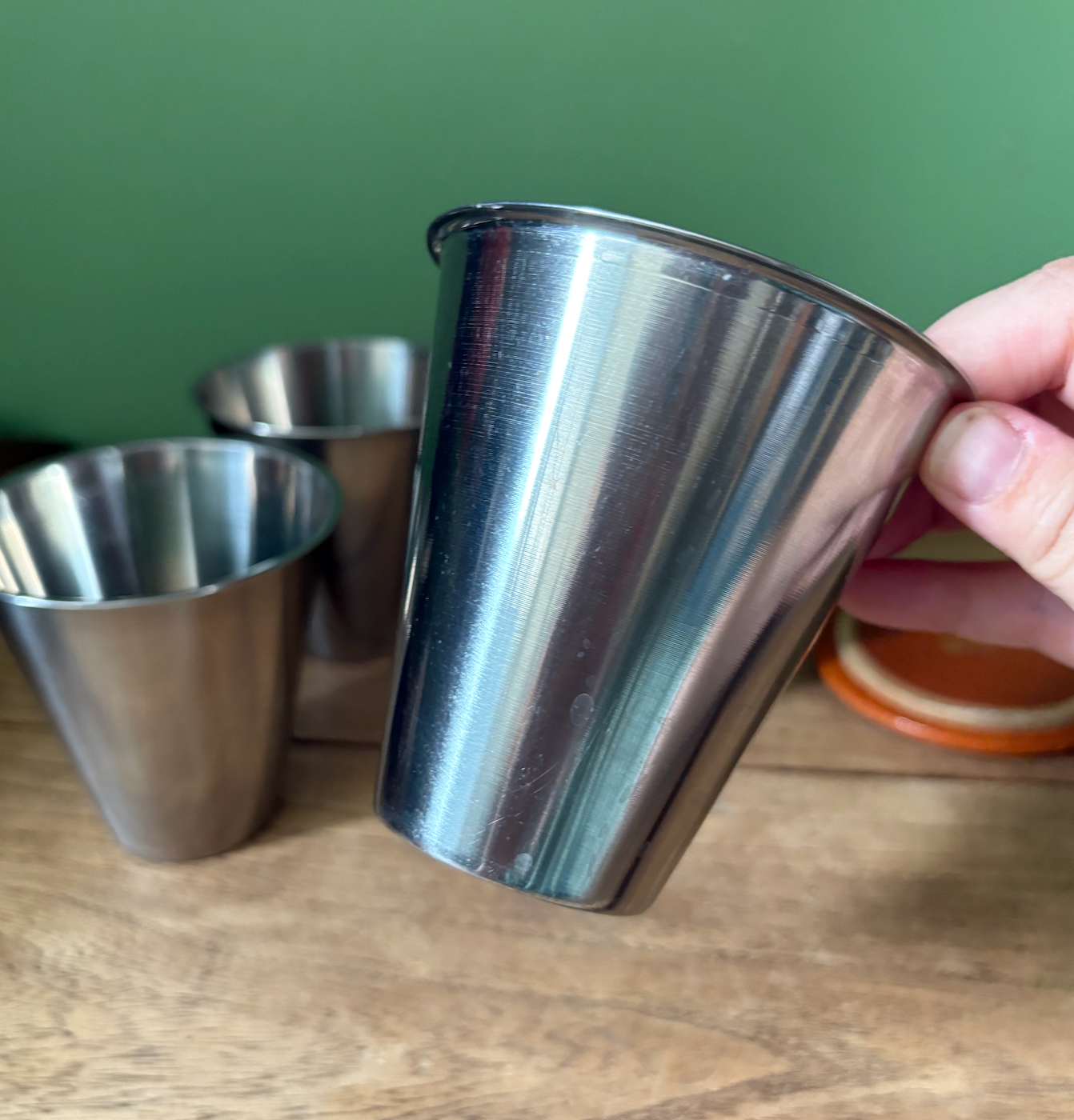 Rostfritt Stal Sweden 18/8 Stirrup Cups in Brown Leather Case