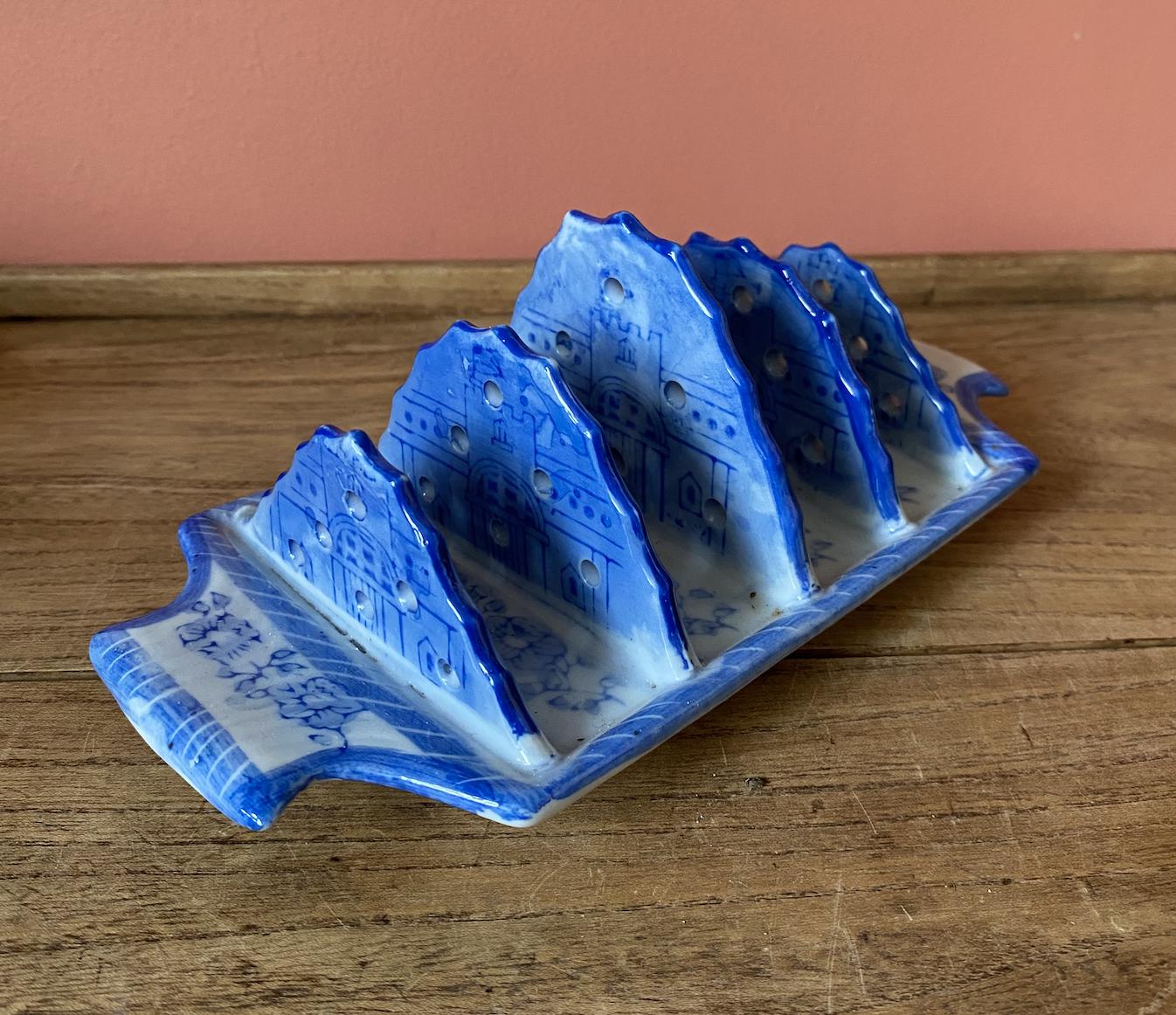 Hackmann Blue Castle & Rose Ceramic Toast Rack