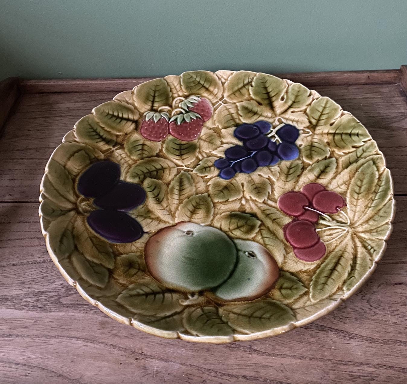 French Sarreguemines Majolica Fruit Plate Large