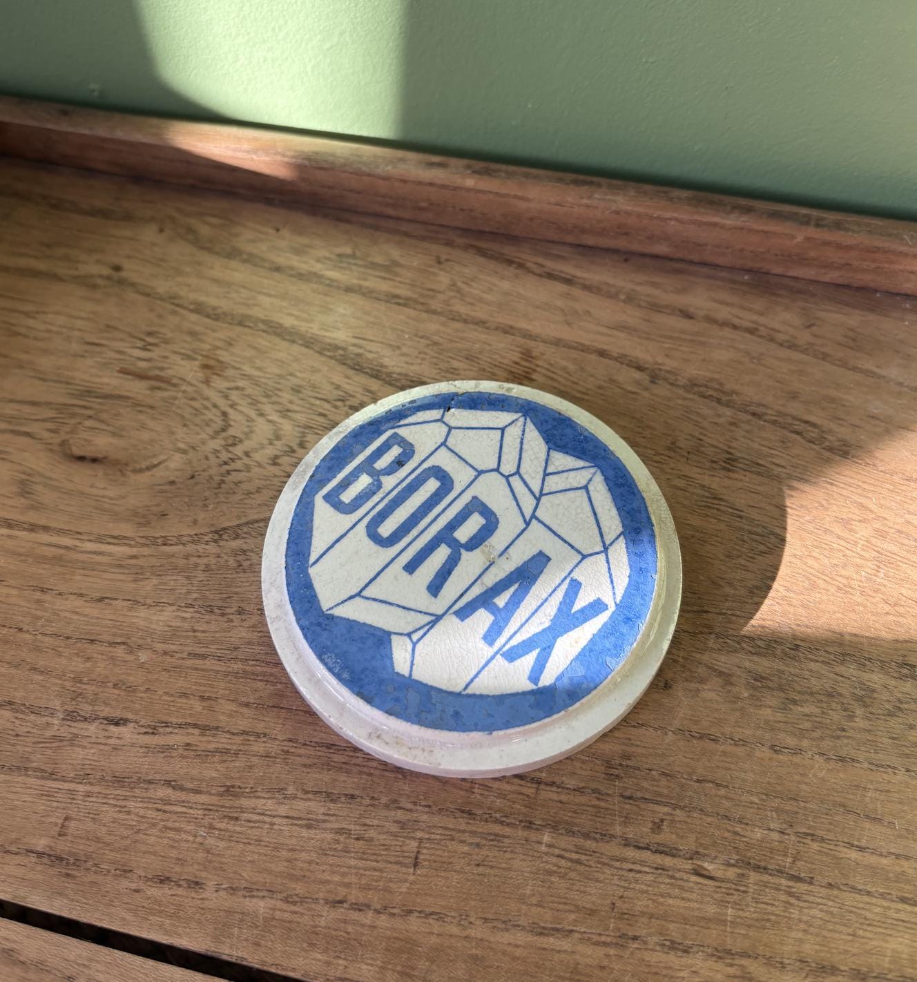 Victorian Borax Blue Graphic Pot Lid