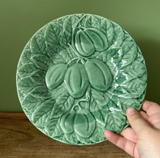 Bordallo Pinheiro Majolica Green Plum Side Plate