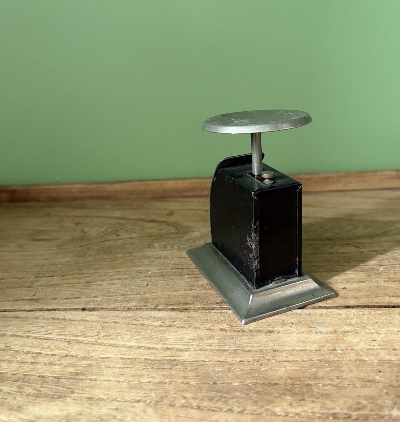Spring Letter Balance | Scale