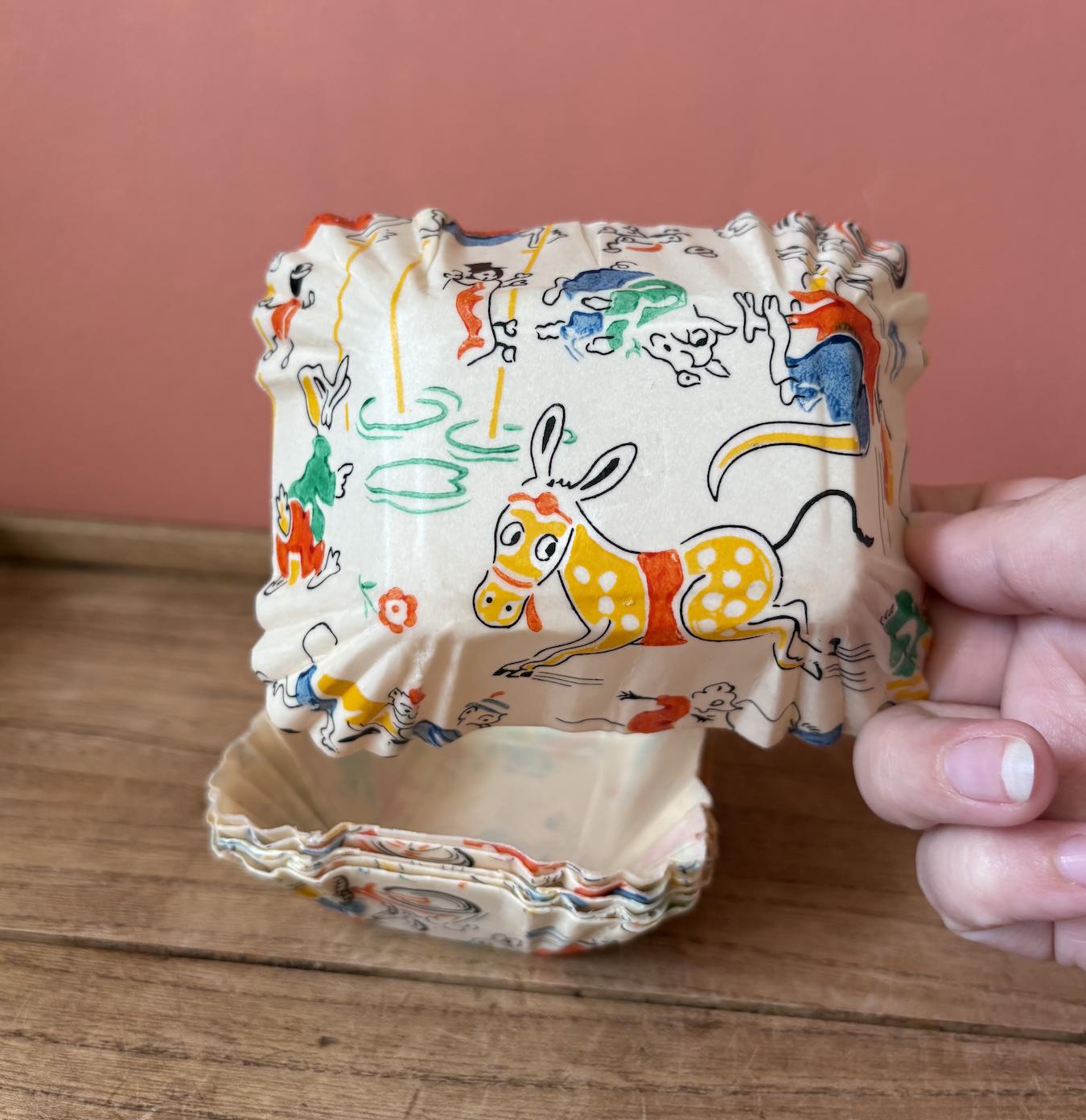 Set of 6 Patterned Wax Paper Baking Cases