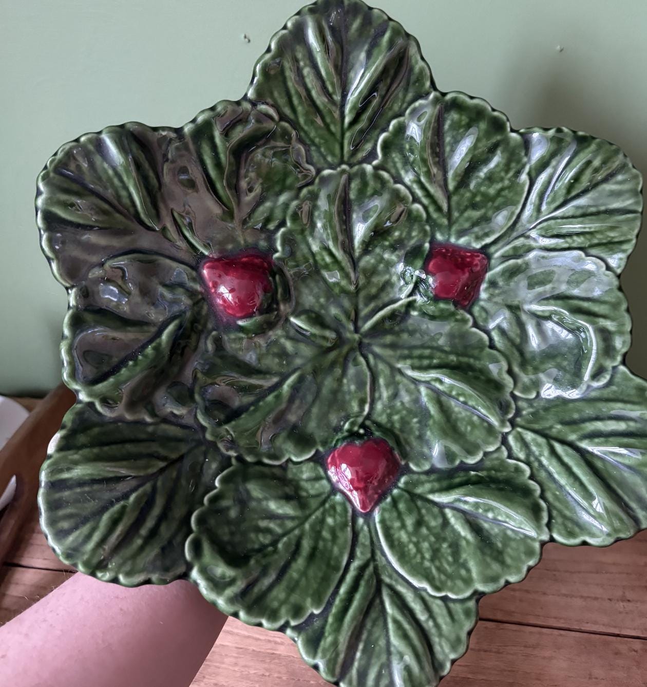 Olfaire Portuguese Majolica Strawberry Leaf Pedestal Bowl | Compote