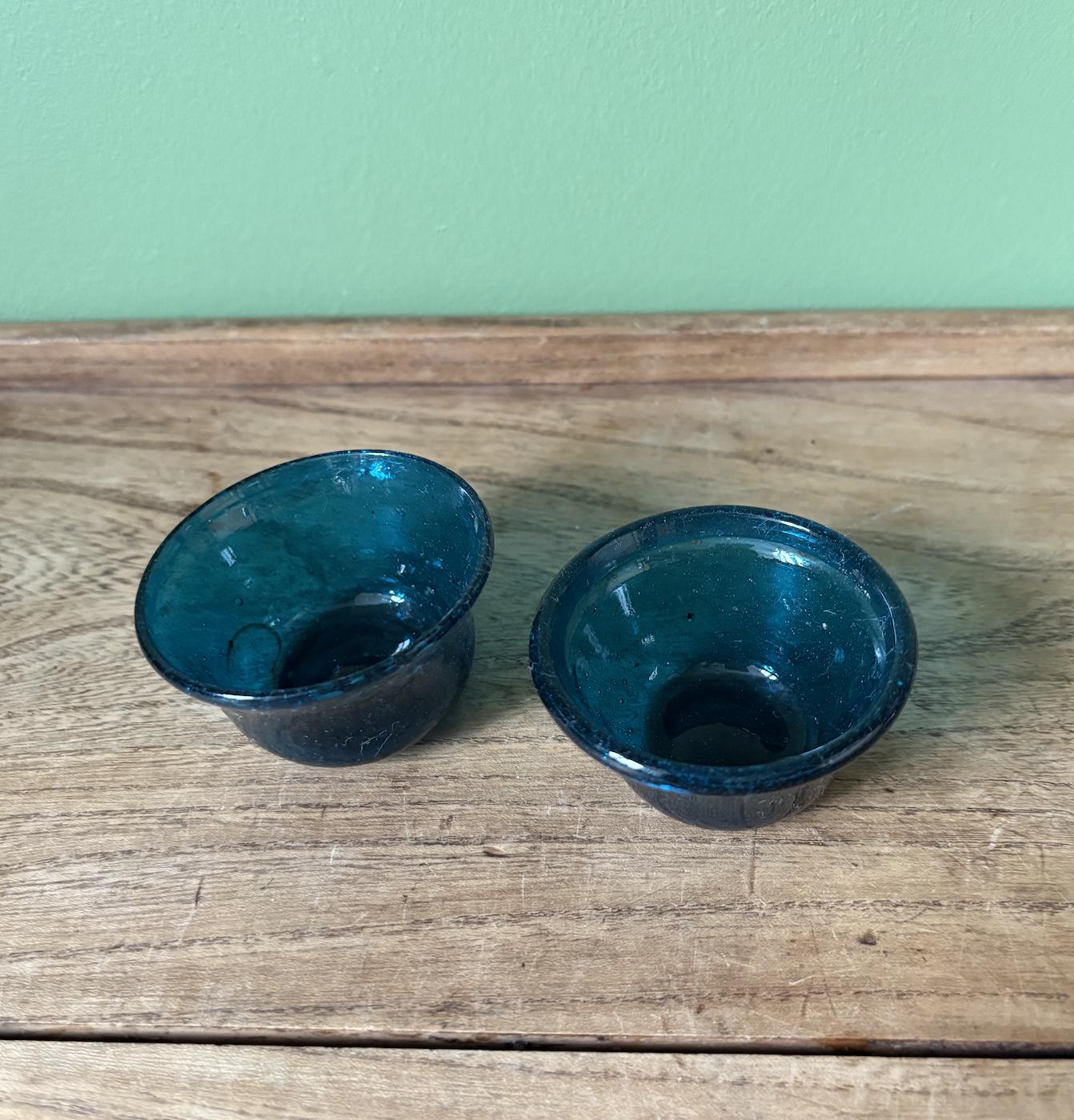 Teal Mouth-blown Glass Pinch Pots