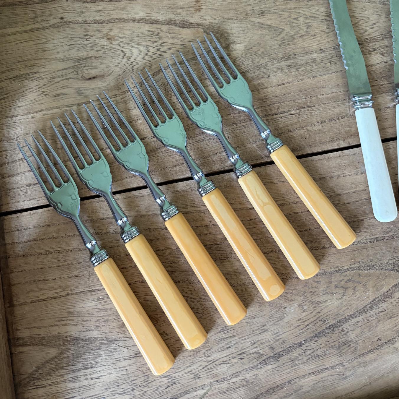 Fork Set (6) Yellow Plastic Handles - Embellished Tines