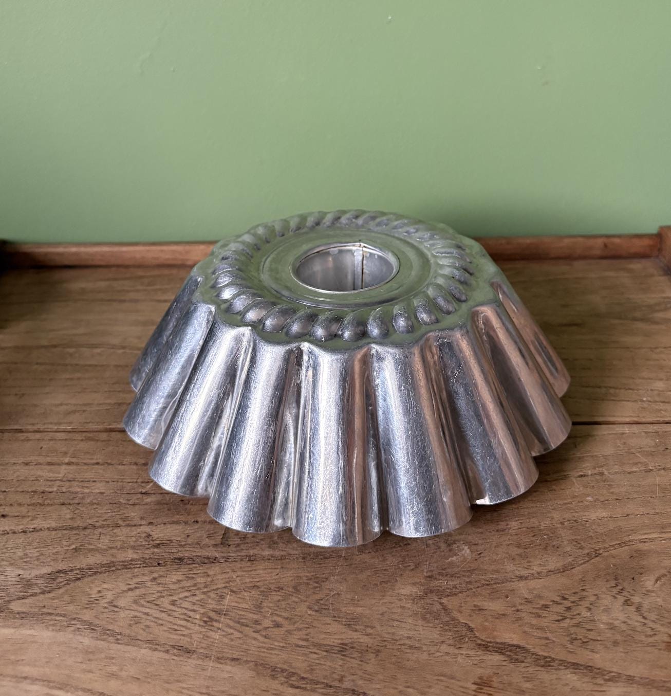 Aluminium Fluted Bundt Cake Mould