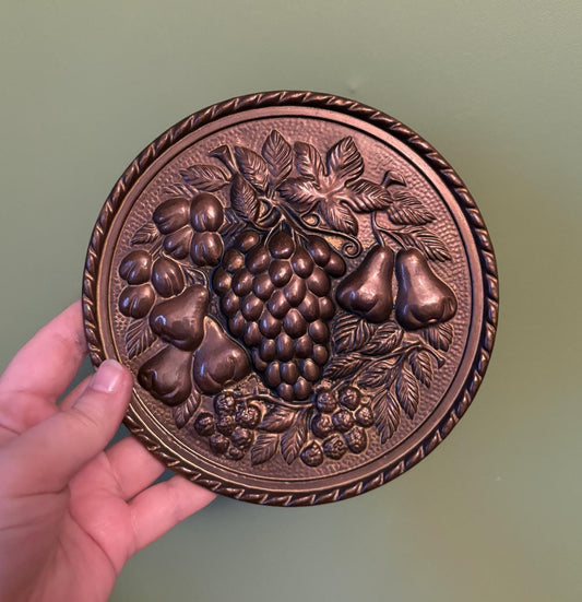Small Round Metal Wall Plaque - Fruit Design