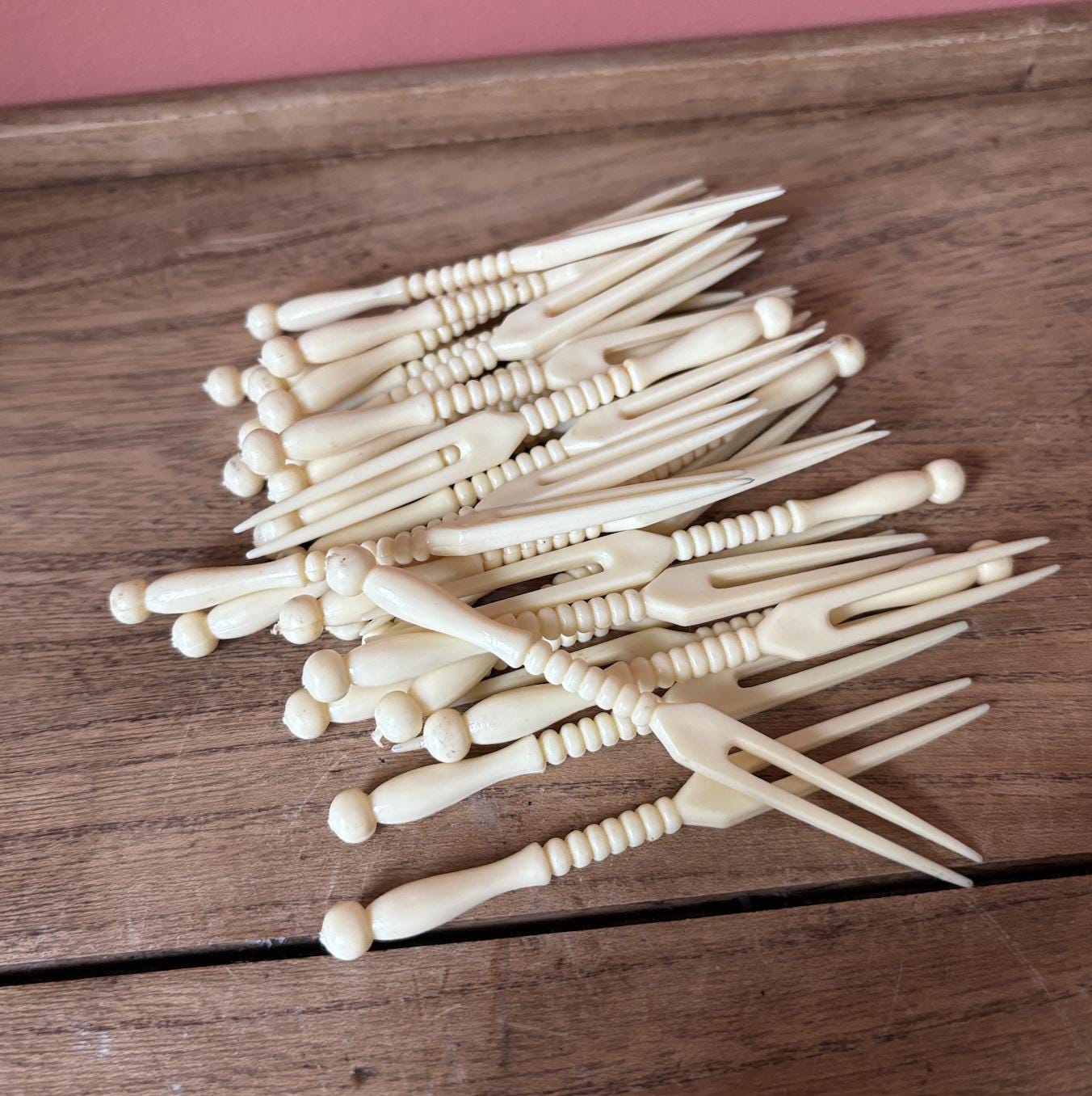 Ivory Coast Plastic Hors D'Oeuvre Picks