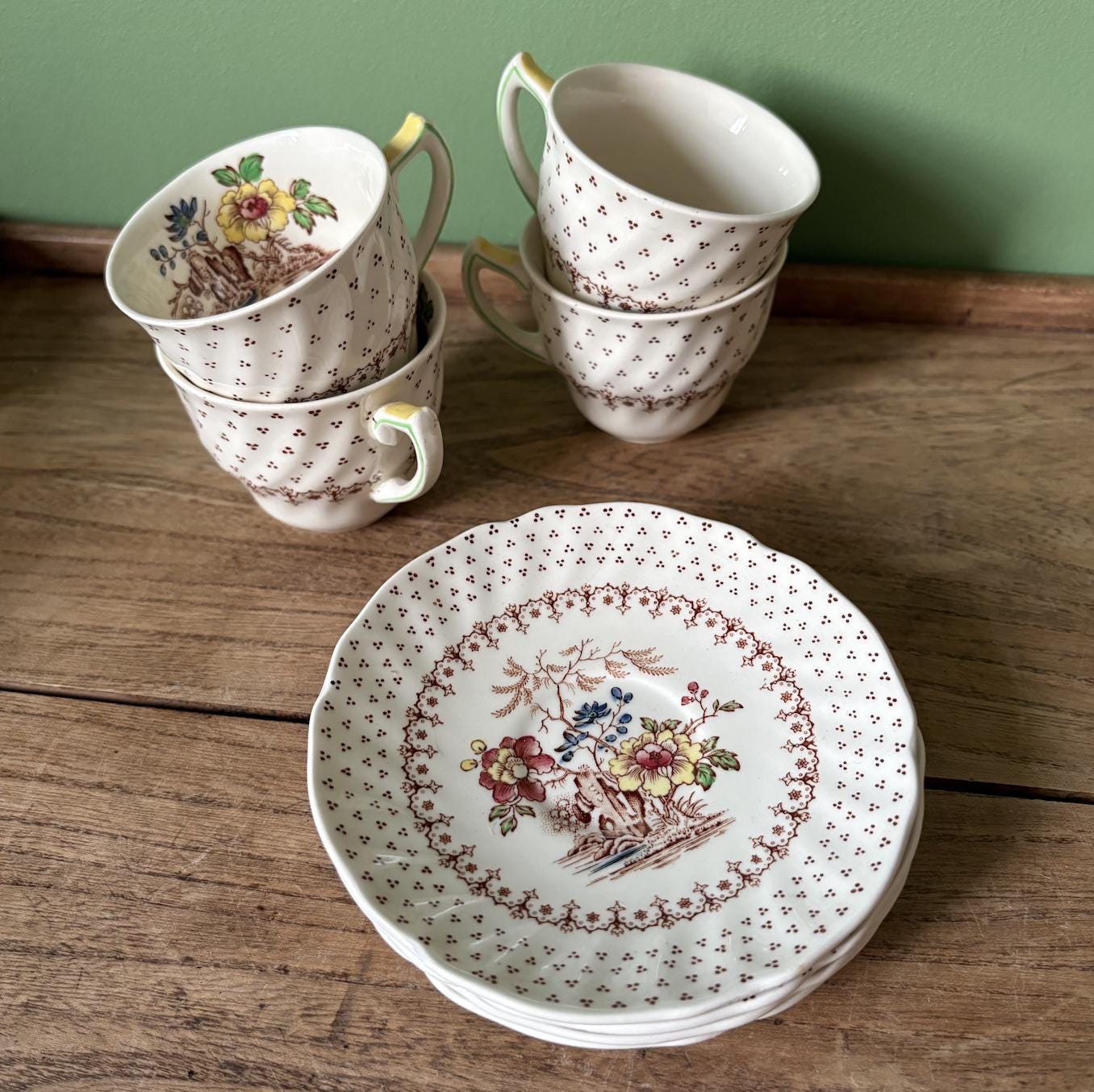 Royal Doulton Grantham Demitasse Set of 4 Cups and Saucers