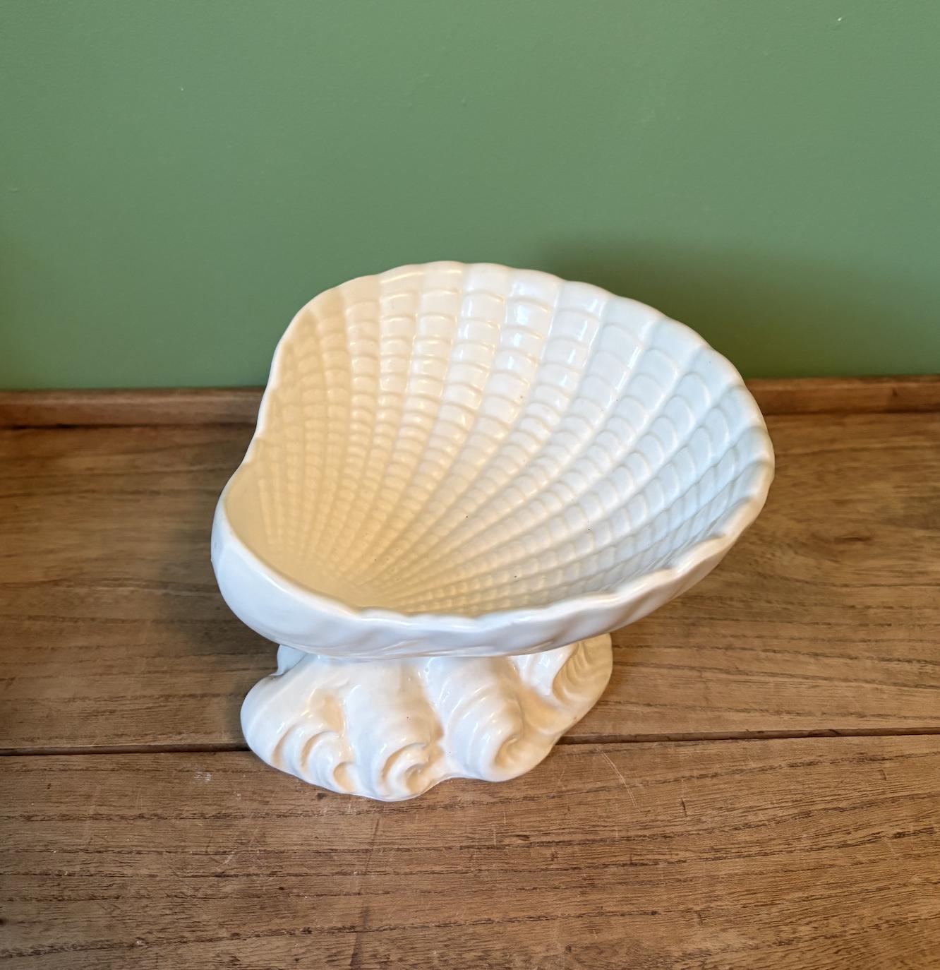Vintage Cream Shell Shaped Pedestal Dish