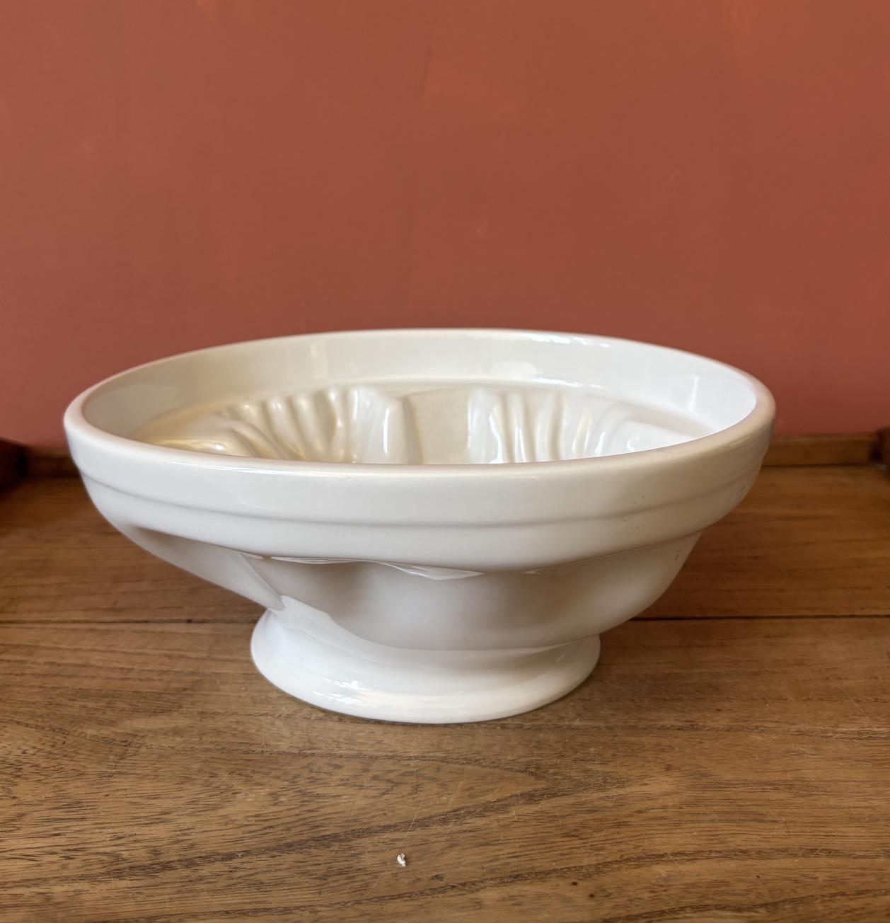 Ironstone Double Fish Pattern Mould, Made in England by lCTC
