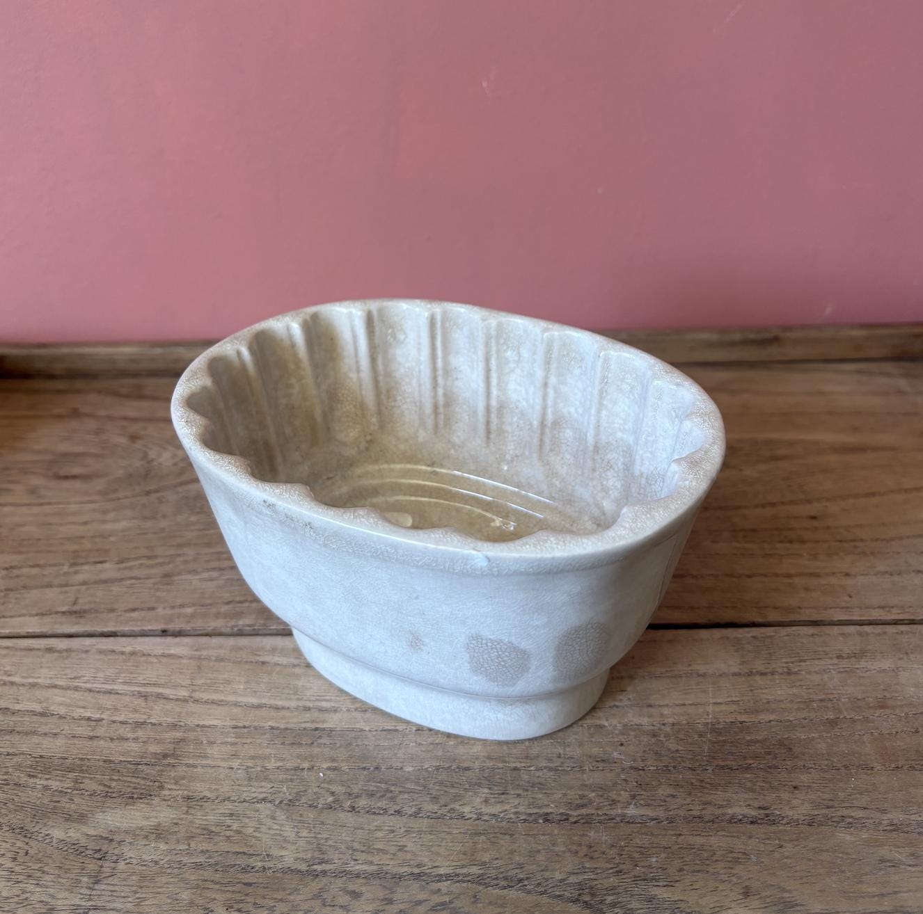 Antique Rose Topped Oval Jelly Mould