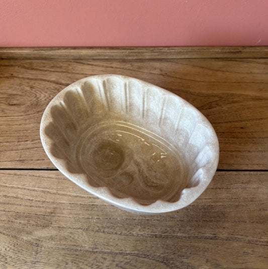 Antique Rose Topped Oval Jelly Mould