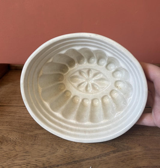 Medium Sized White Ceramic Decorative Mould