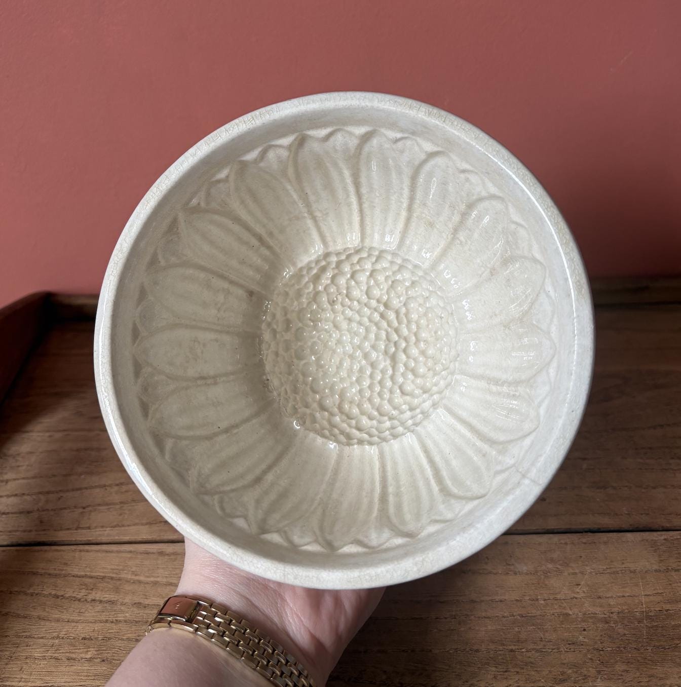 Early Round Ceramic Sunflower Jelly Mould