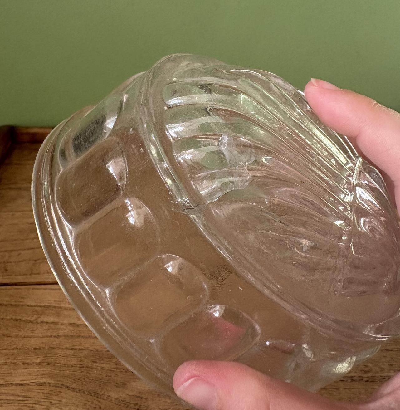 Shell Design Glass Jelly Mould